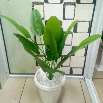 Artificial plant and pot